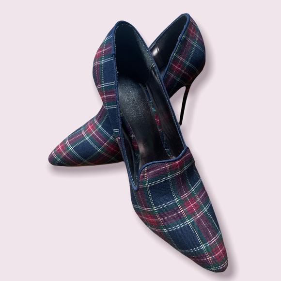Attitude Plaid Heeled Pumps - Picture 2 of 10